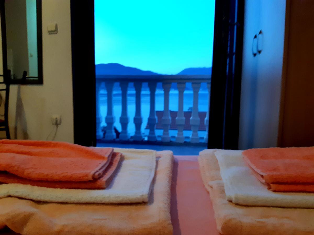 Apartments Ceca Tivat Dış mekan fotoğraf