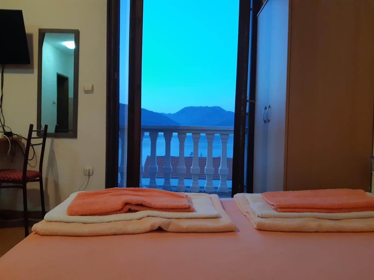 Apartments Ceca Tivat Dış mekan fotoğraf