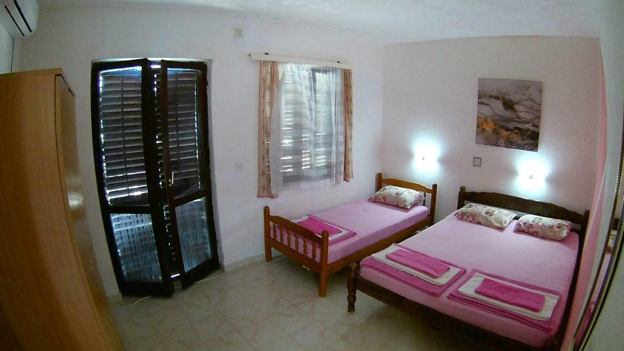 Apartments Ceca Tivat Dış mekan fotoğraf