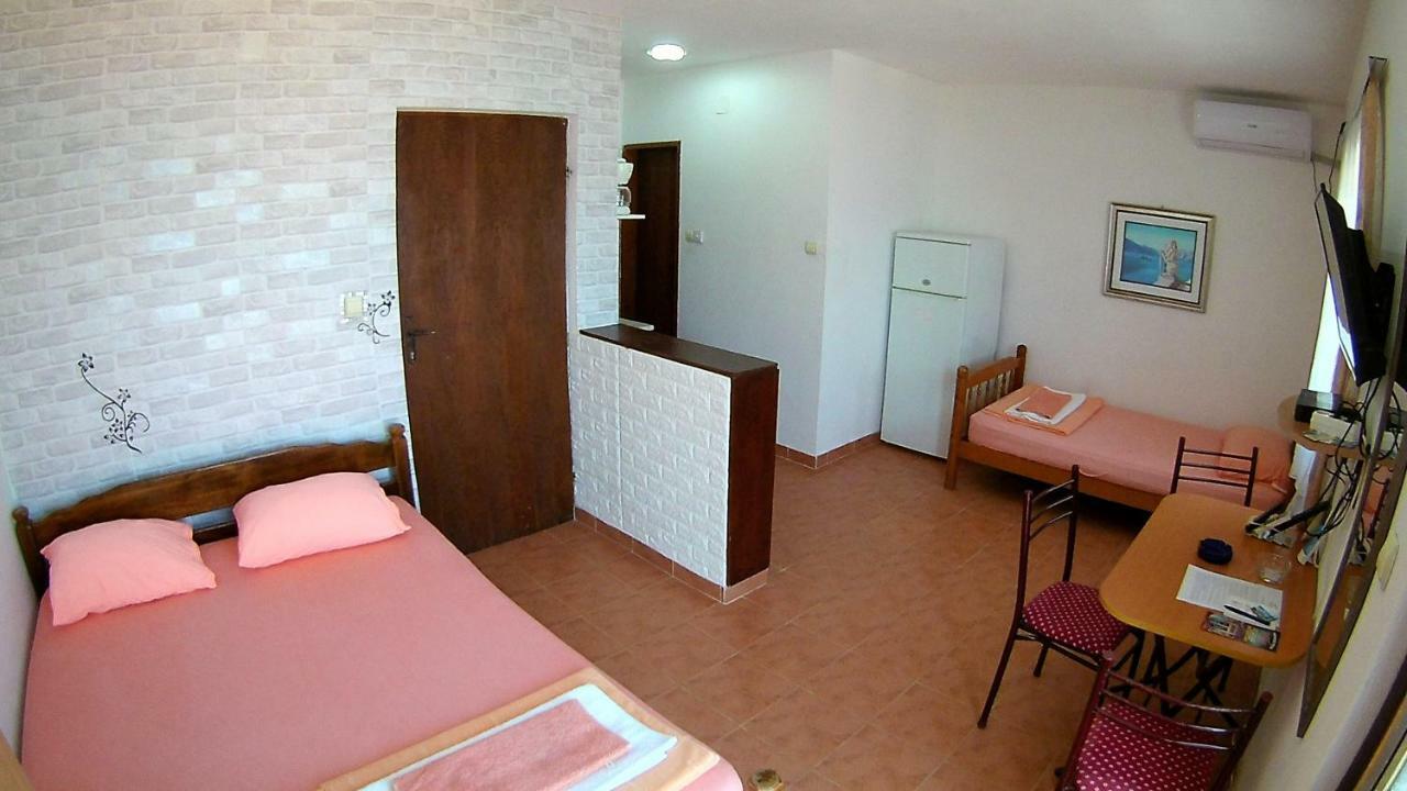 Apartments Ceca Tivat Dış mekan fotoğraf